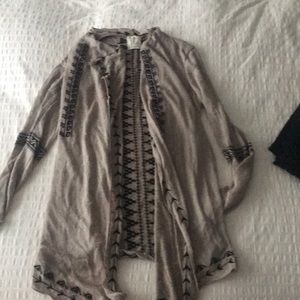 Tribal light sweater